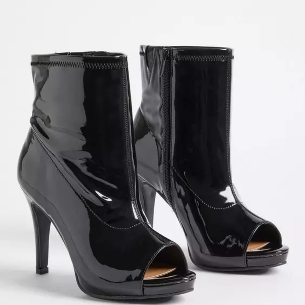 Torrid Peep Toe Heel Bootie - Black Patent